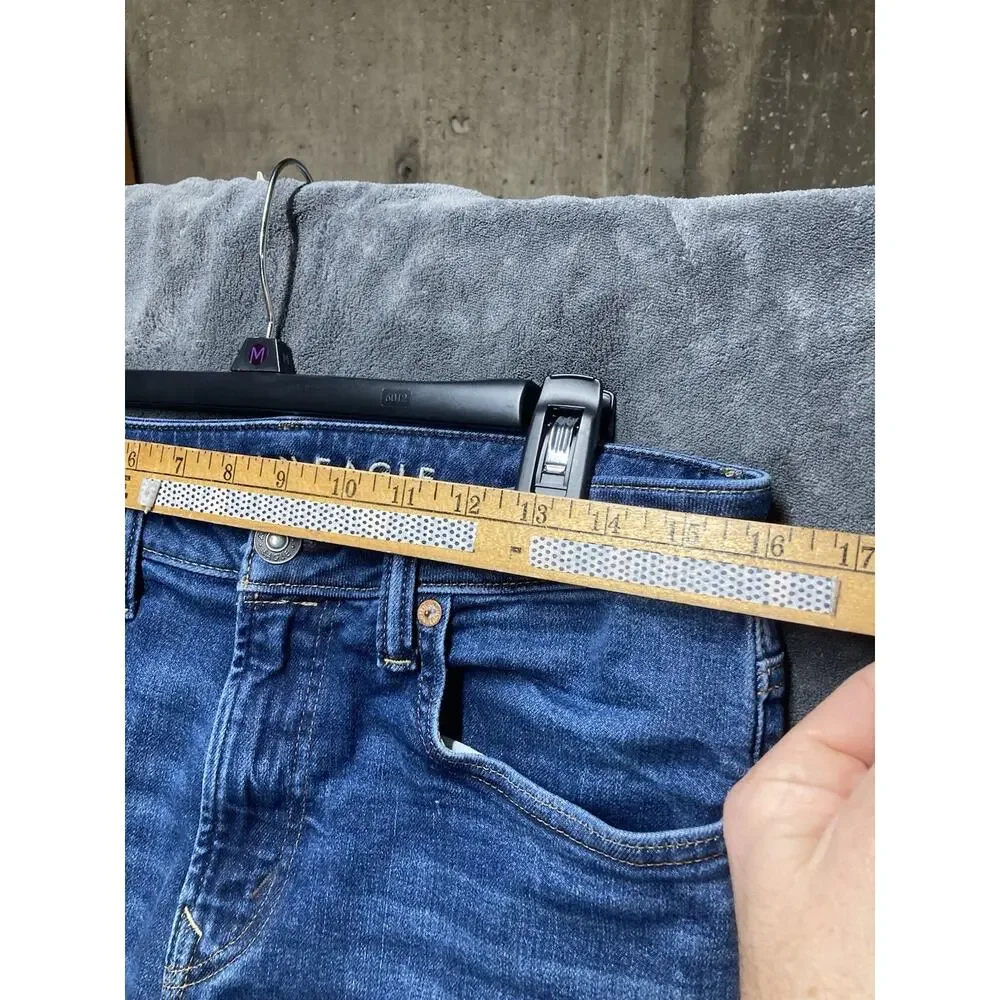 AE Airflex Slim Straight Jean Men 31x34 Distress Med Wash Americana Street Wear
